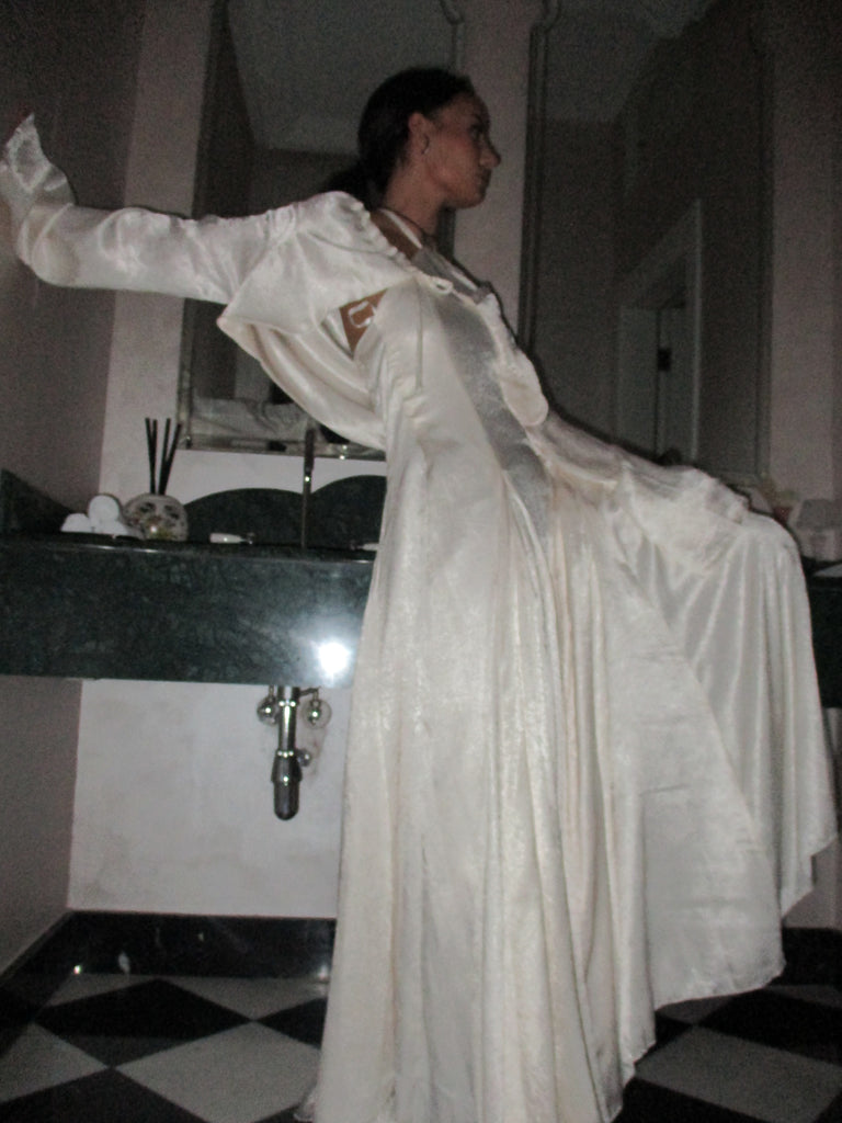 IVORY EVE SET
